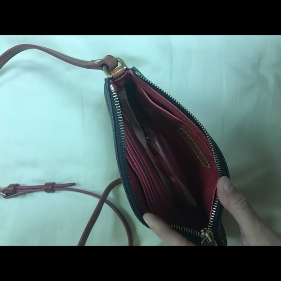 Dooney & Bourke crossbody - Picture 6 of 7